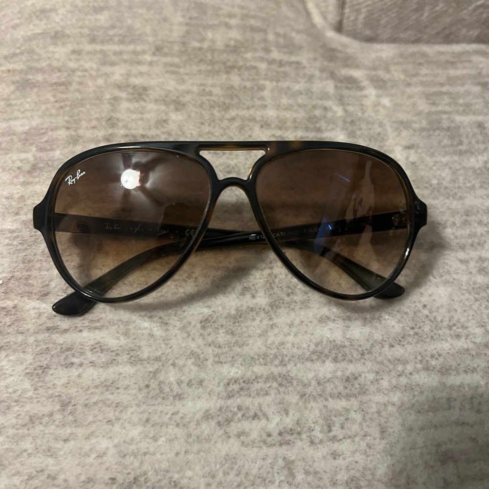 Ray-Ban! Tortoise shell - Picture 2 of 3
